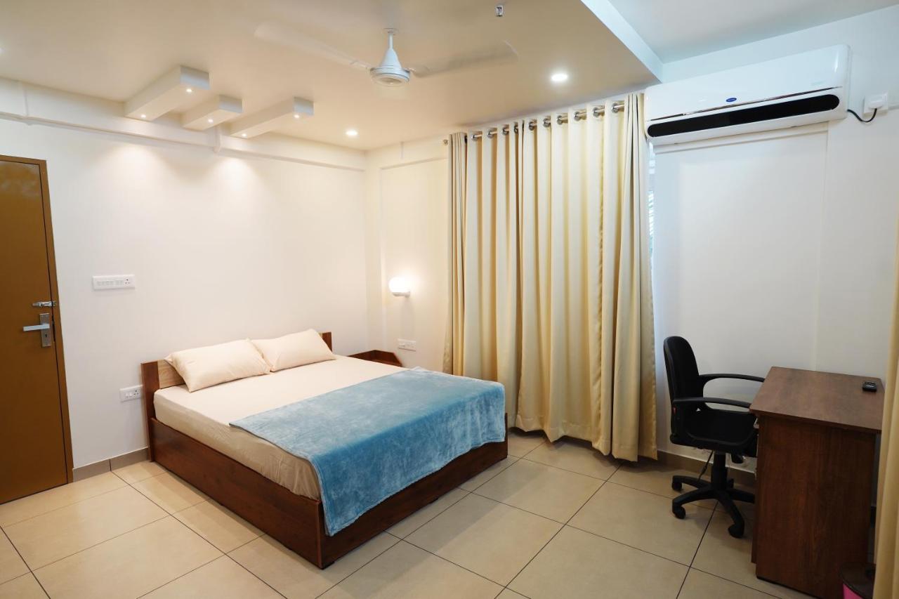 Kadampanattu'S Homestay Kochi Bagian luar foto