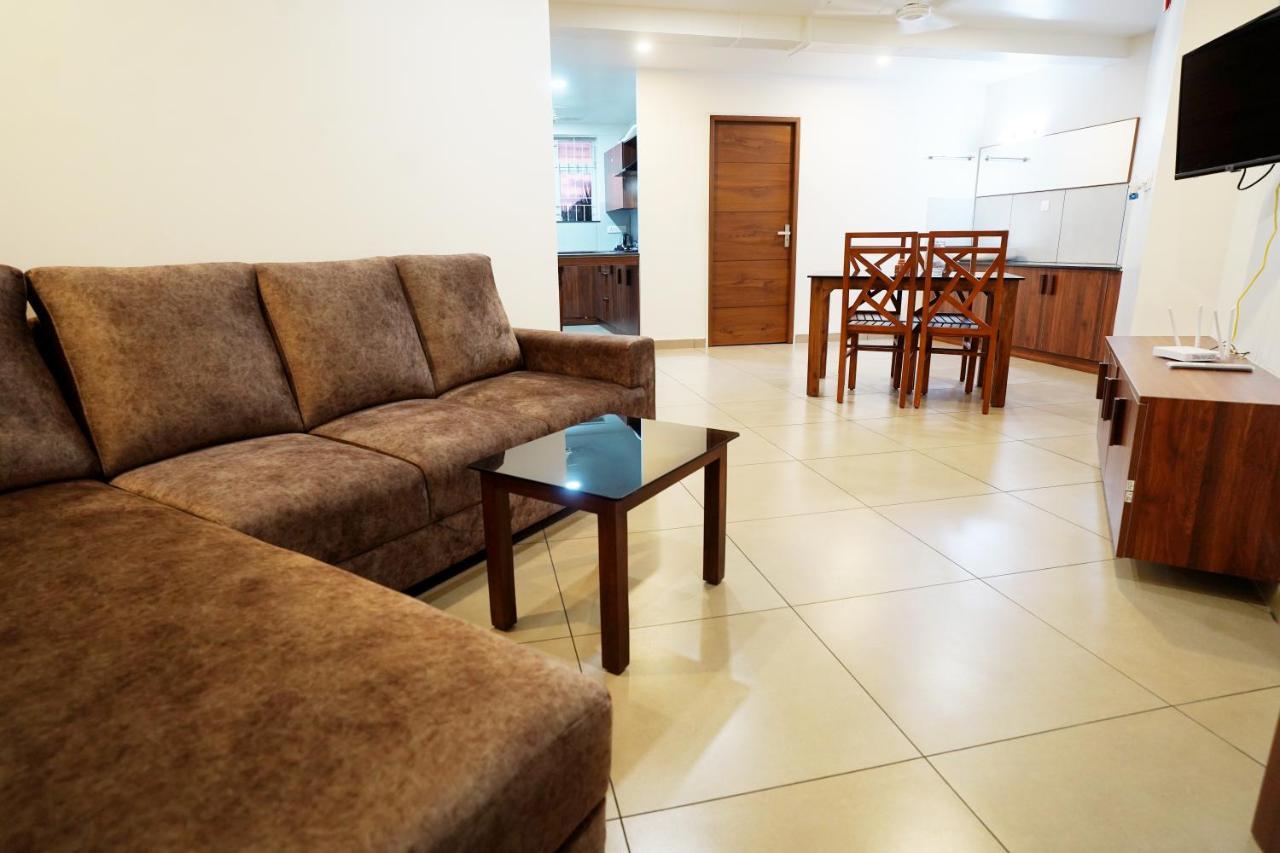 Kadampanattu'S Homestay Kochi Bagian luar foto
