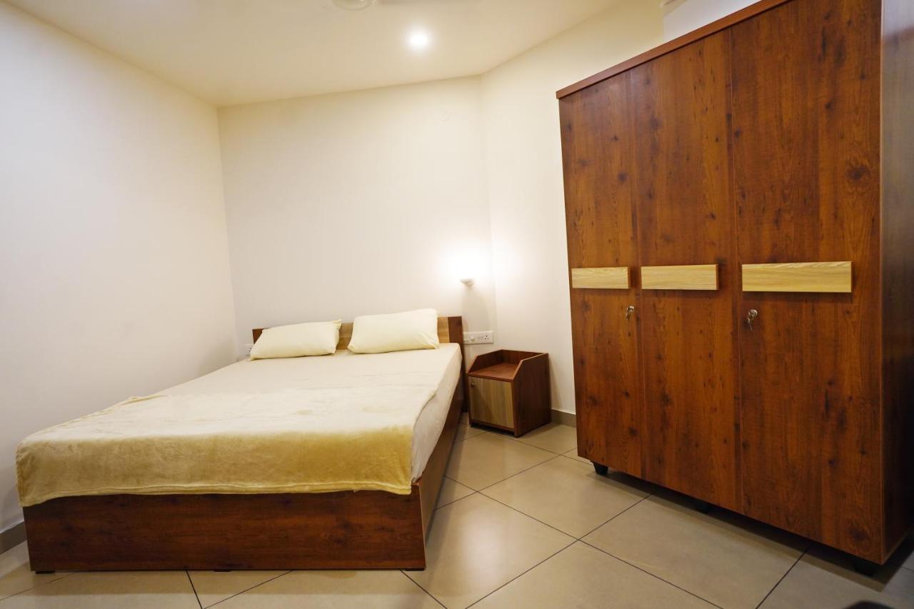 Kadampanattu'S Homestay Kochi Bagian luar foto